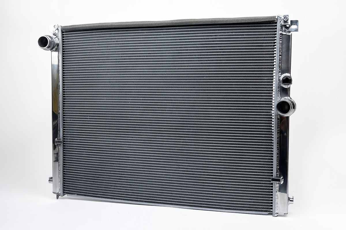 CSF #7226 all-aluminum radiator for BMW G-Series (view 3)