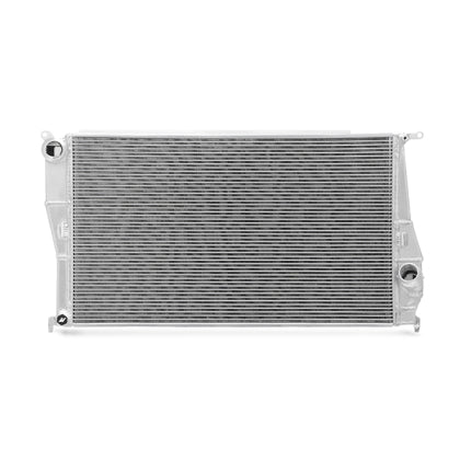 Mishimoto Aluminum Radiator for BMW 135i / 335i / 335xi (E82 / E90 / E92) (view 2)